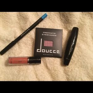 Doucce Bundle 4 Pieces New